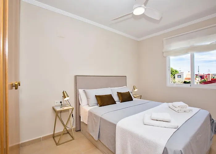 Playa Santa Ana Adosados - Comodo Con Piscina, Terraza Y Parking, A 2 Minutos De La Playa Denia