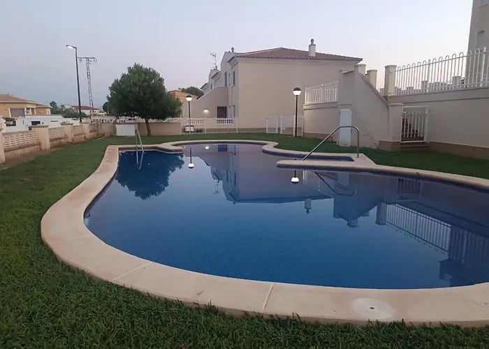 Playa Santa Ana Adosados - Comodo Con Piscina, Terraza Y Parking, A 2 Minutos De La Playa Денія